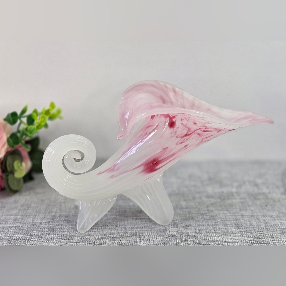 Vintage Chalet Hand Molded Cornucopia‎ by Riekes Crisa White Pink